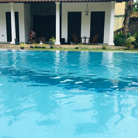 Villa Conch By Om Hikkaduwa Bagian luar foto