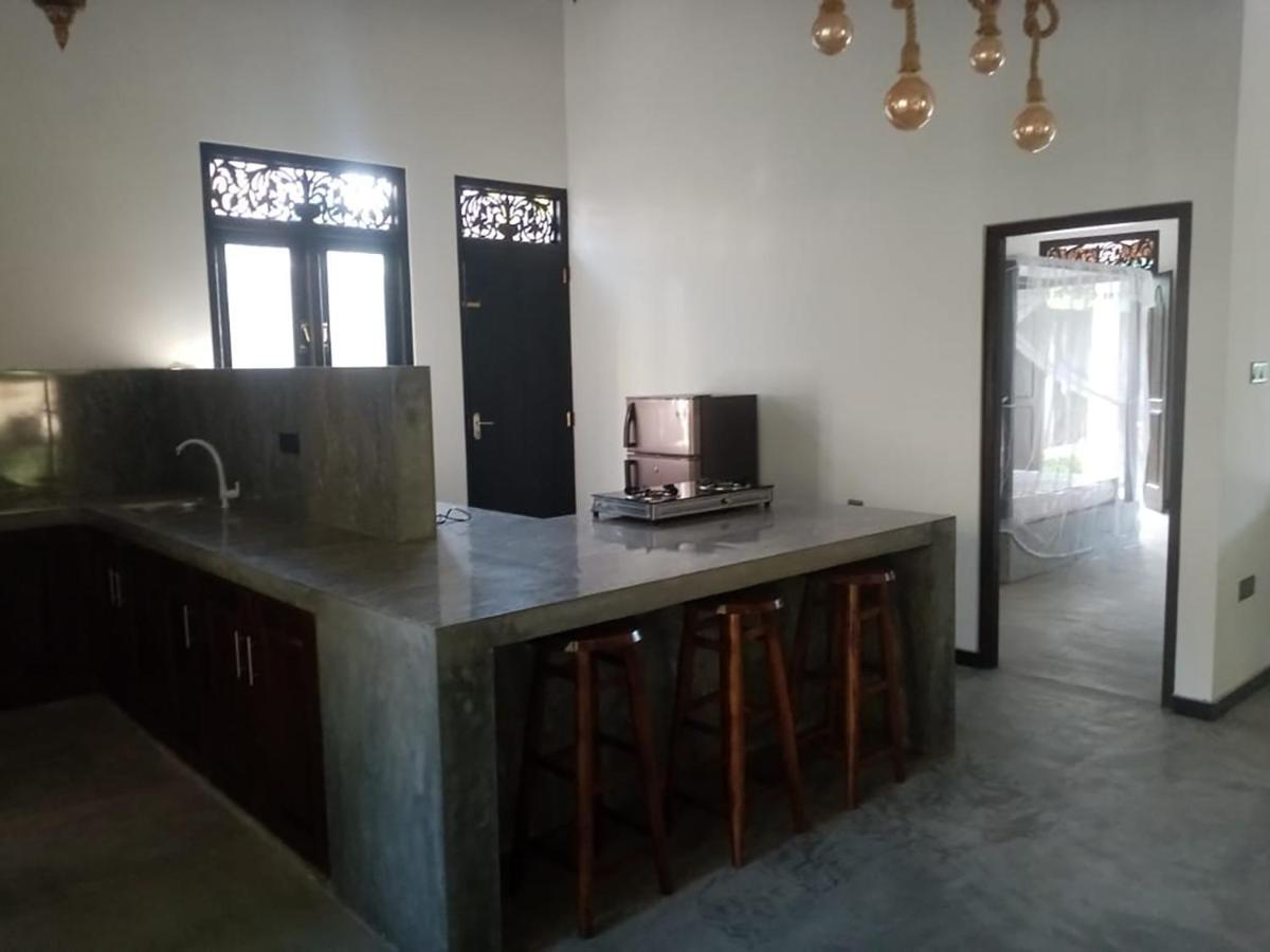 Villa Conch By Om Hikkaduwa Bagian luar foto