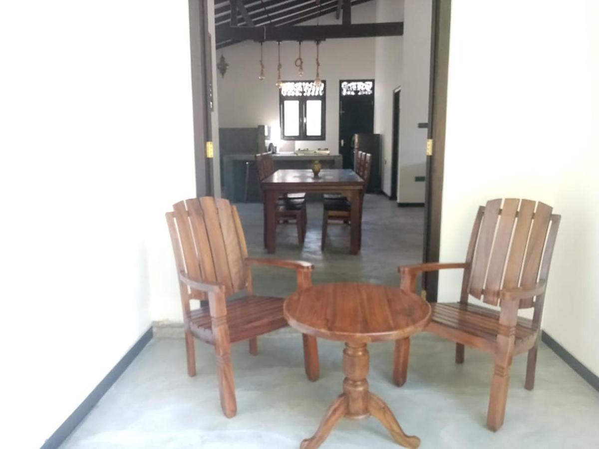 Villa Conch By Om Hikkaduwa Bagian luar foto