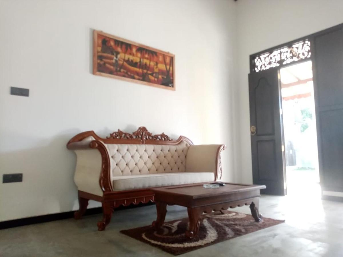Villa Conch By Om Hikkaduwa Bagian luar foto